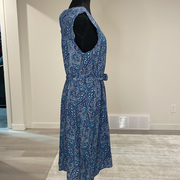GAP Pretty Blue Short Paisley Shirred  Swing Dress with pockets and attach belt - Picture 4 of 10
